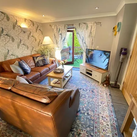 Landsted District In 1 Acre Gardens Off M6 Penrith