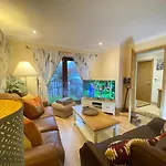 District In 1 Acre Gardens Off M6 Country house Penrith
