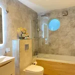District In 1 Acre Gardens Off M6