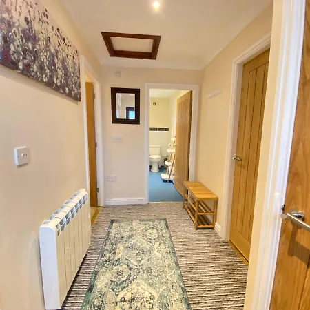District In 1 Acre Gardens Off M6 Penrith