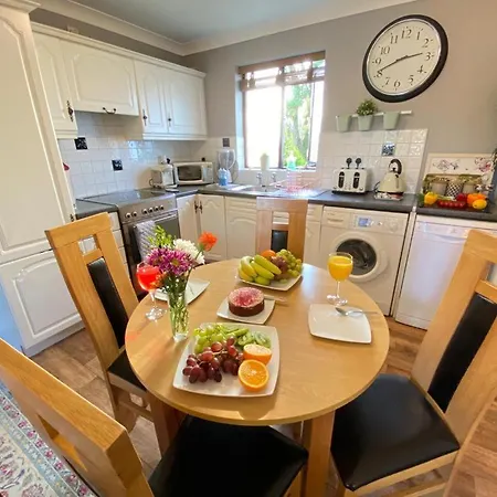 District In 1 Acre Gardens Off M6 Venkovský dům *