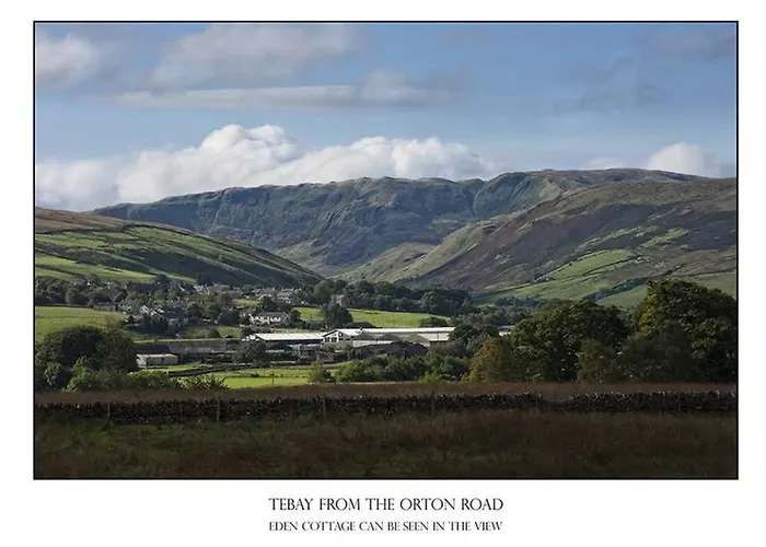 District In 1 Acre Gardens Off M6 *