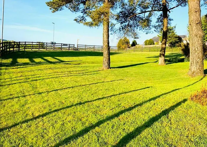 Hétvégi ház District In 1 Acre Gardens Off M6 Penrith