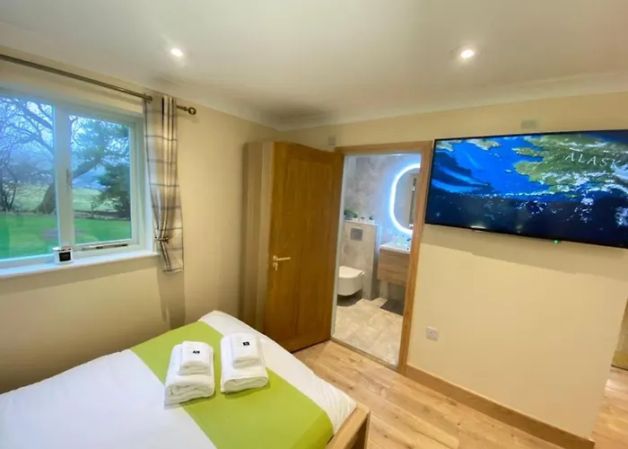 Hétvégi ház District In 1 Acre Gardens Off M6 Penrith