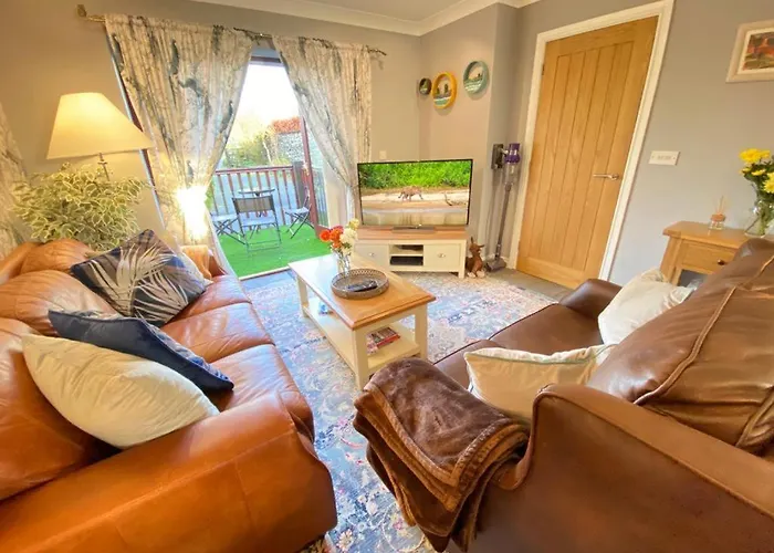 Country house District In 1 Acre Gardens Off M6 Penrith