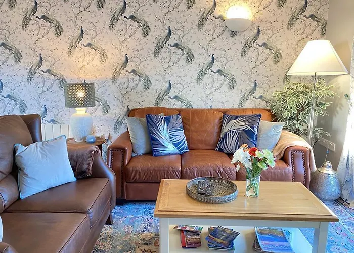 District In 1 Acre Gardens Off M6 Country house Penrith