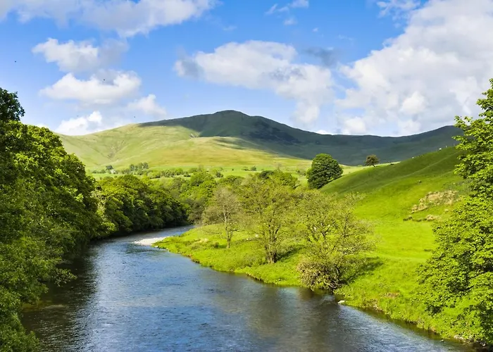 District In 1 Acre Gardens Off M6 Country house Penrith