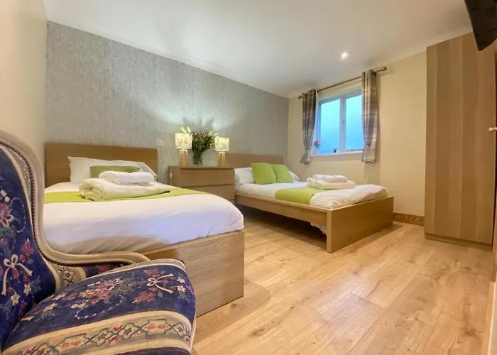 District In 1 Acre Gardens Off M6 Country house Penrith