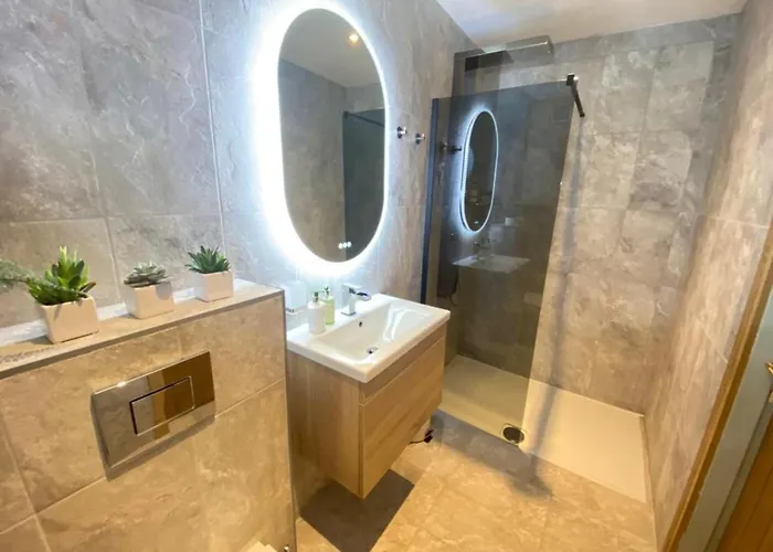 Country house District In 1 Acre Gardens Off M6 Penrith